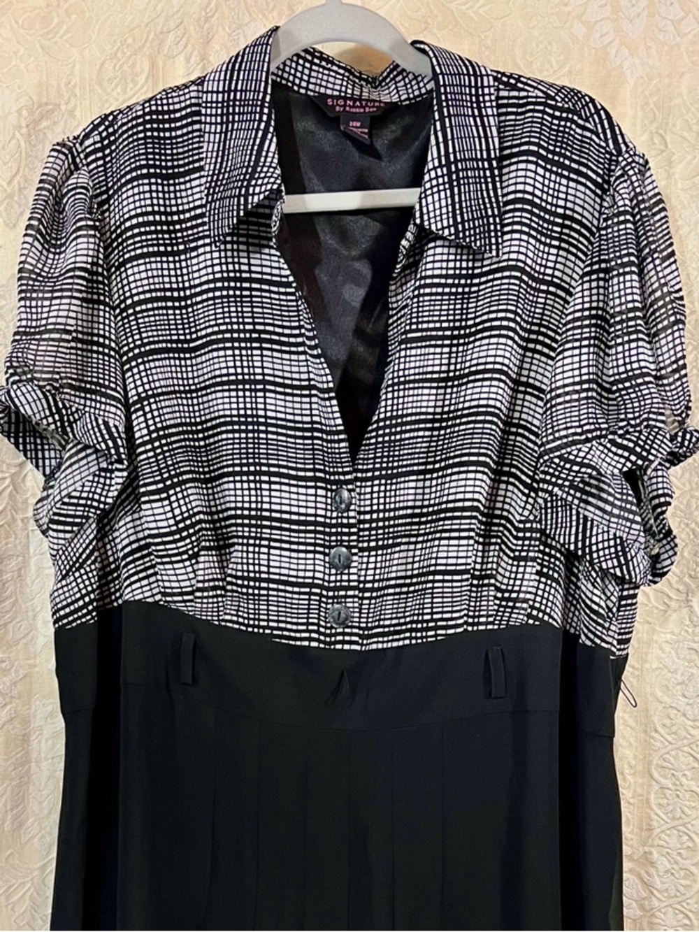 Signature by Robbie Bee Plaid Black Midi Dress Plus 24W - Picture 6 of 7